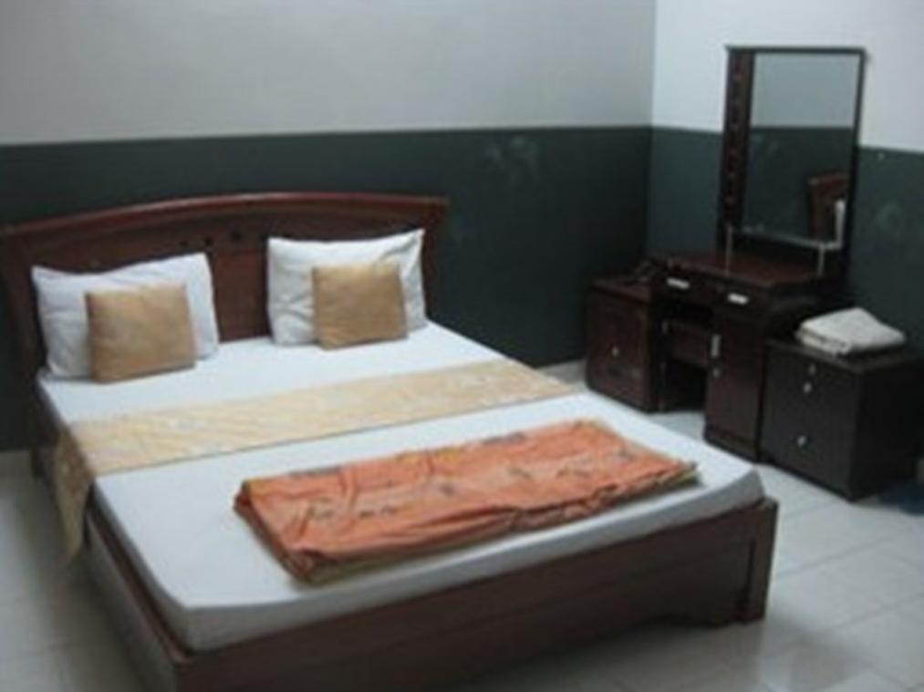 Hotel 123 *